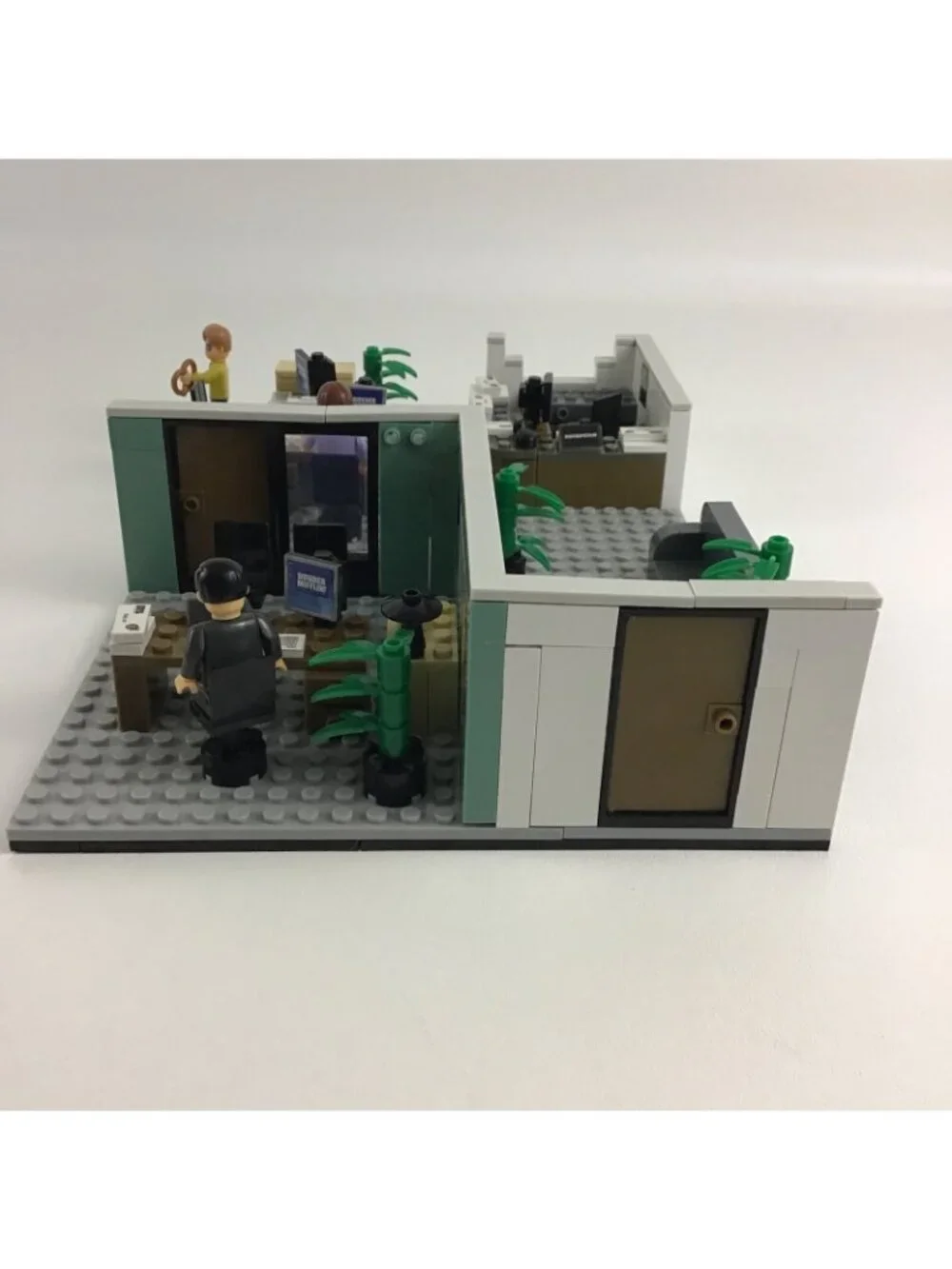 NBC The Office Dunder Mifflin Scranton Branch Construction Set Minifigures 99%